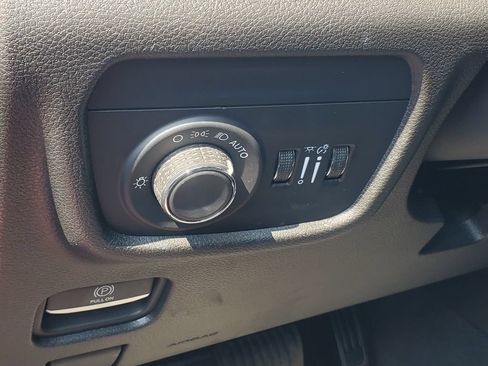 Used 2024 Jeep Grand Cherokee Altitude AWD/4WD image 11