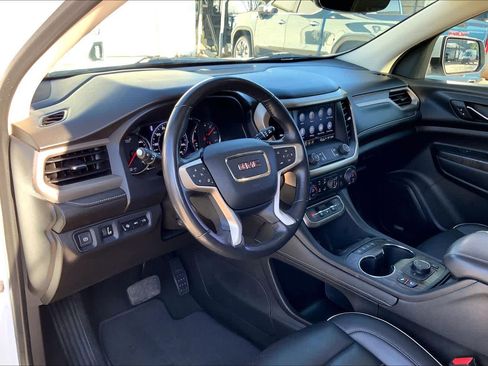 Used 2022 GMC Acadia Denali w/ Denali Technology Package image 18
