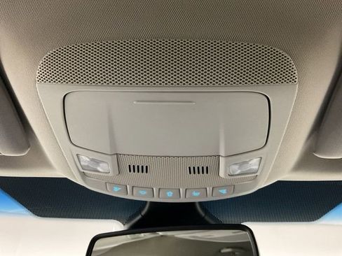 Used 2020 Ford Edge Titanium image 21