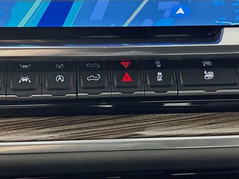 Used 2026 Chevrolet Silverado 1500 LT image 37