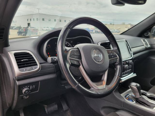 Used 2020 Jeep Grand Cherokee Altitude AWD/4WD image 20