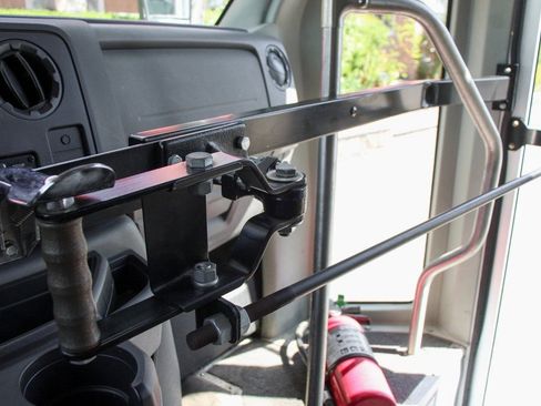 Used 2012 Ford E-450 and Econoline 450 Super Duty w/ Shuttle Bus Prep Pkg image 16