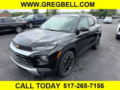 Certified 2022 Chevrolet TrailBlazer LT w/ Convenience Package FWD image 1