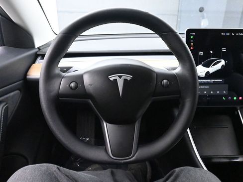 Used 2019 Tesla Model 3 Long Range image 25