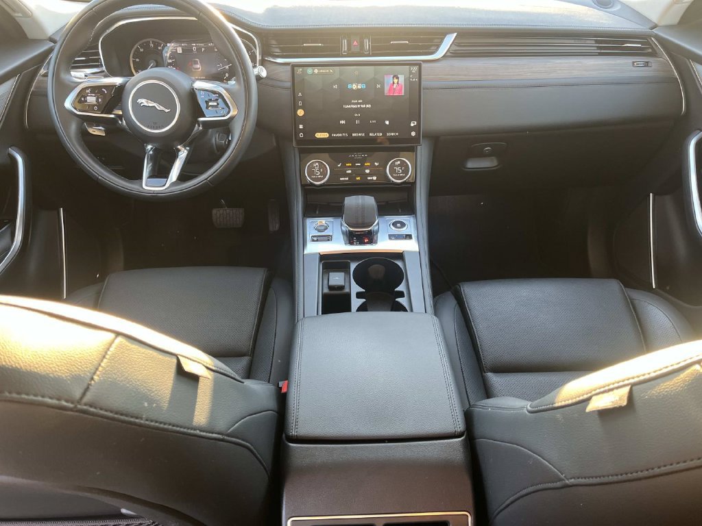 Certified 2022 Jaguar F-PACE S AWD/4WD image 9