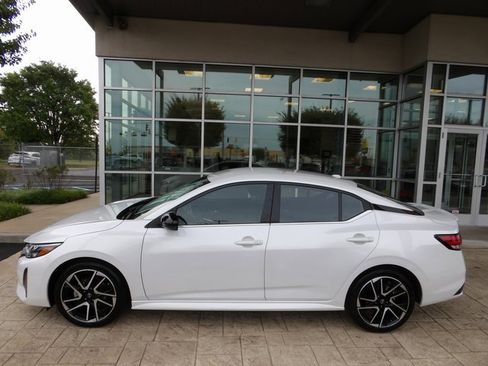 Certified 2024 Nissan Sentra SR image 4