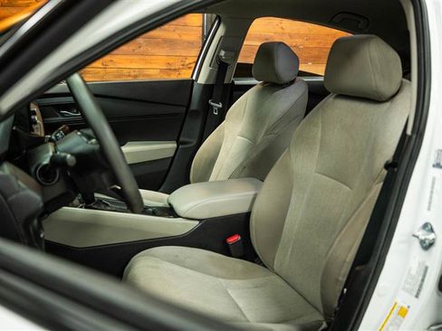 Used 2025 Honda Accord LX image 9