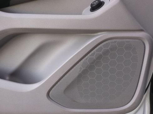 Used 2021 GMC Terrain SLT image 30