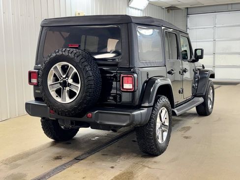 Used 2021 Jeep Wrangler Unlimited Sahara AWD/4WD image 4