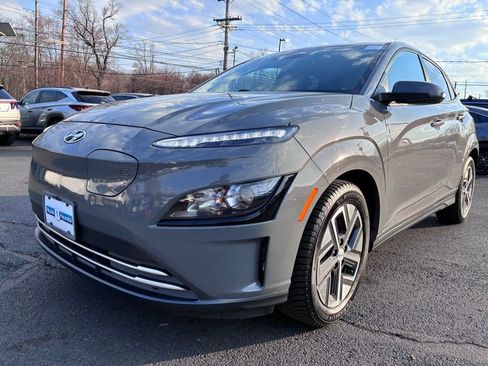 Used 2022 Hyundai Kona SEL w/ Convenience Package image 3