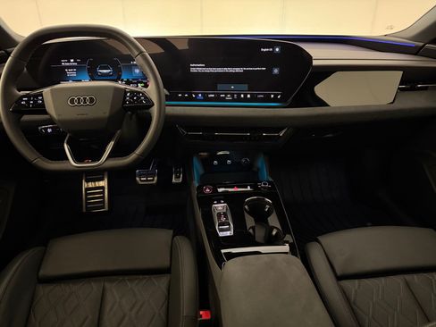 Used 2025 Audi S6 e-tron Premium Plus w/ Premium Plus AWD/4WD image 16