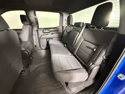 Used 2022 GMC Sierra 1500 Elevation w/ LPO, Elevation Black Package image 12