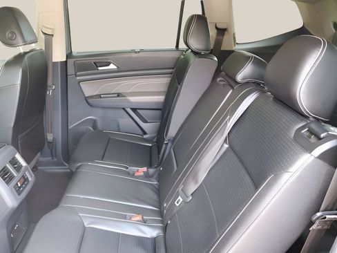 Used 2023 Volkswagen Atlas SEL AWD/4WD image 15