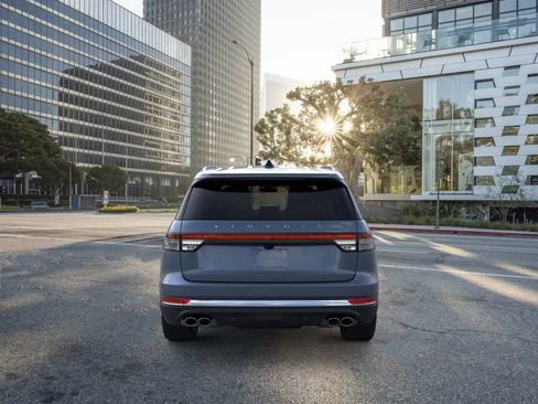 New 2026 Lincoln Aviator Reserve AWD/4WD image 5