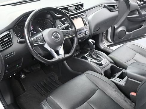 Used 2017 Nissan Rogue Sport SL image 13