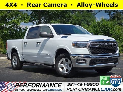 Used 2025 RAM 1500 Big Horn AWD/4WD image 1
