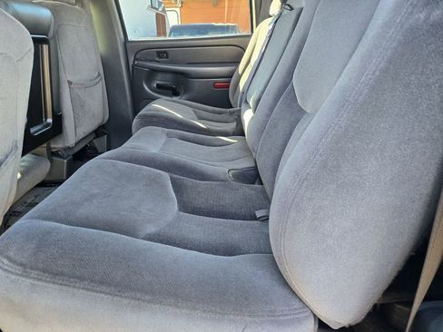 Used 2005 GMC Sierra 2500 SLE w/ Heavy-Duty Power Package image 19