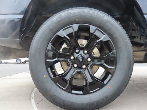 Used 2022 Ford F150 Lariat image 31