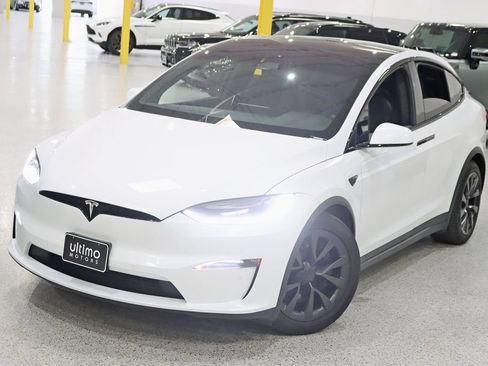 Used 2022 Tesla Model X Plaid AWD/4WD image 5
