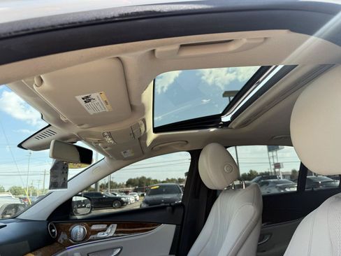 Used 2017 Mercedes-Benz E 300 image 17