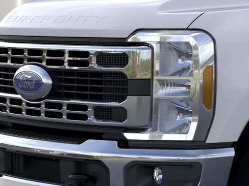 New 2026 Ford F350 XL w/ XL Chrome Package image 22