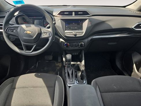 Used 2023 Chevrolet TrailBlazer LT FWD image 10