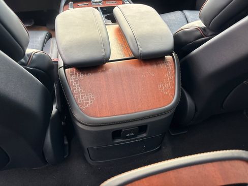 New 2026 Lincoln Navigator L Black Label image 33