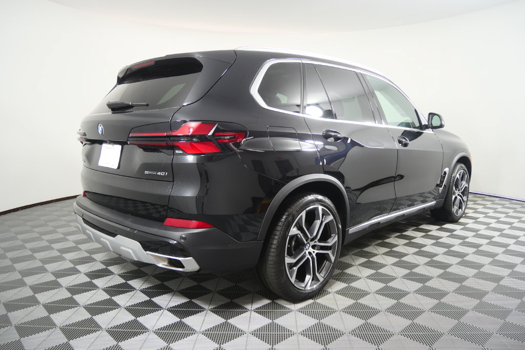 Certified 2026 BMW X5 sDrive40i RWD image 4