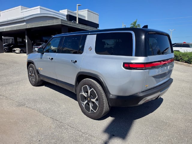 Used 2023 Rivian R1S Adventure Quad AWD/4WD image 9