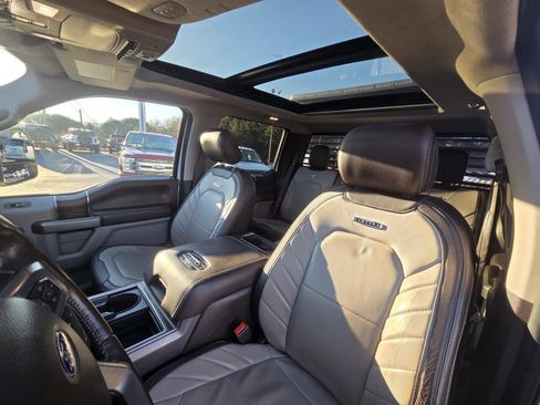 Used 2019 Ford F450 Limited image 19