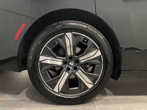 Used 2026 BMW iX xDrive45 AWD/4WD image 9