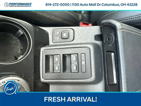 Used 2025 Ford Bronco Badlands AWD/4WD image 22