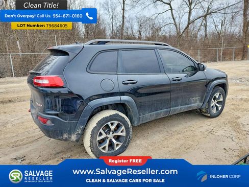 Used 2014 Jeep Cherokee Trailhawk image 4