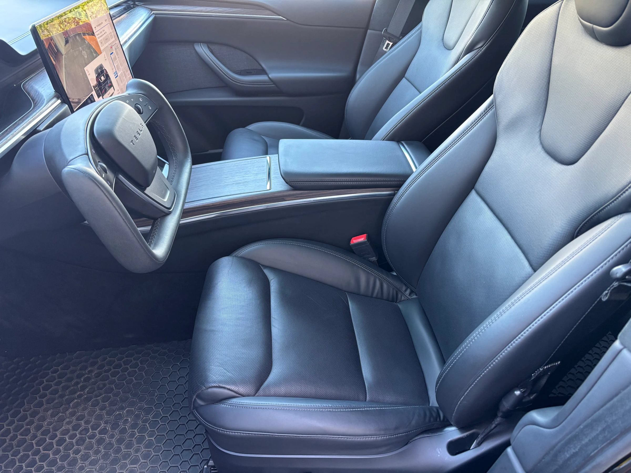 Used 2022 Tesla Model X AWD/4WD image 11
