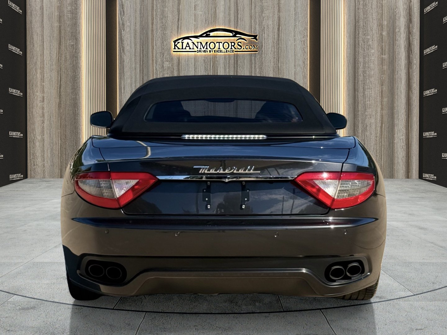 Used 2016 Maserati GranTurismo Convertible RWD image 10