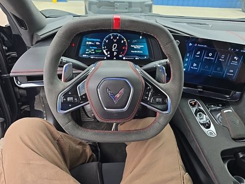 Used 2024 Chevrolet Corvette Stingray Premium Conv w/ Stealth Interior Trim Package RWD image 19