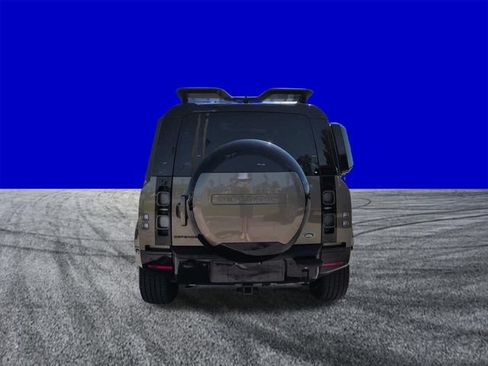 Used 2023 Land Rover Defender 110 X AWD/4WD image 5