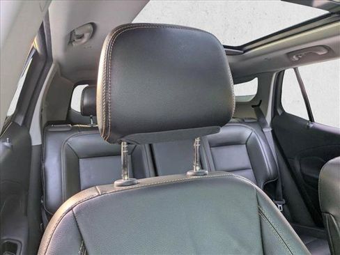 Used 2020 GMC Terrain SLT w/ Preferred Package FWD image 13