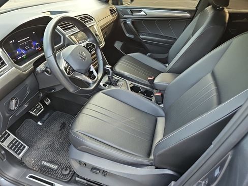 Used 2024 Volkswagen Tiguan SE R-Line AWD/4WD image 19
