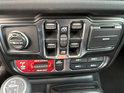 New 2026 Jeep Gladiator Mojave AWD/4WD image 27