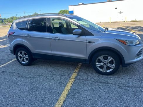 Used 2014 Ford Escape SE w/ Equipment Group 201A FWD image 17