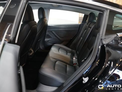 Used 2020 Tesla Model 3 Standard Range Plus image 23