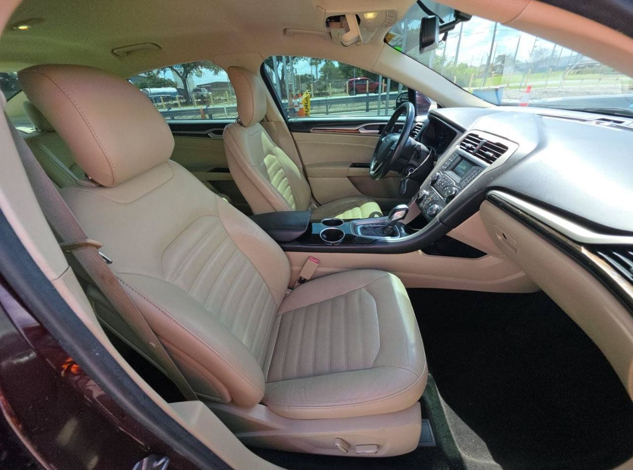 Used 2013 Ford Fusion SE FWD image 11