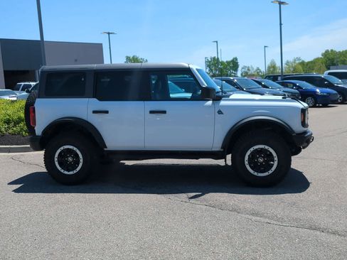 Used 2023 Ford Bronco Black Diamond w/ Sasquatch Package AWD/4WD image 9