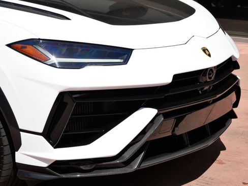 Used 2024 Lamborghini Urus Performante AWD/4WD image 30