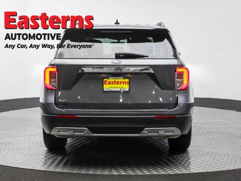 Used 2023 Ford Explorer XLT w/ Equipment Group 202A image 6