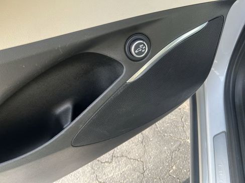 Used 2023 Buick Enclave Essence w/ Experience Buick Package image 30