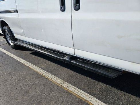 Used 2019 Chevrolet Express 3500 LT w/ LT Preferred Equipment Group RWD image 40