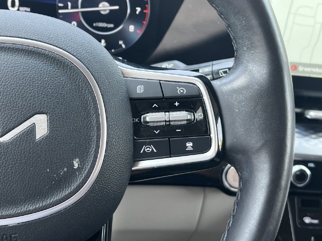Used 2024 Kia Carnival SX Prestige FWD image 30