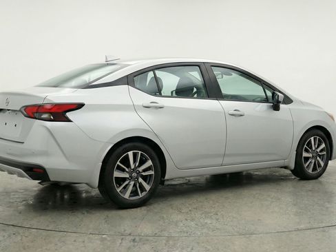 Used 2025 Nissan Versa SV FWD image 9